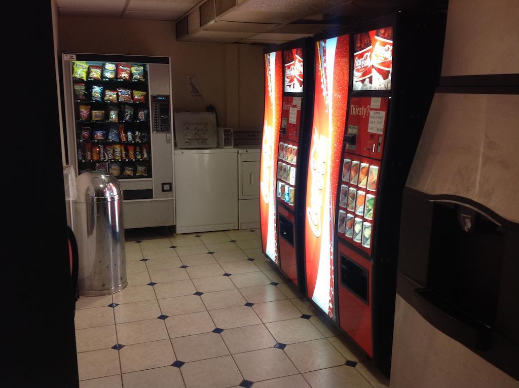Americas Best Value Inn Horseheads Bagian luar foto